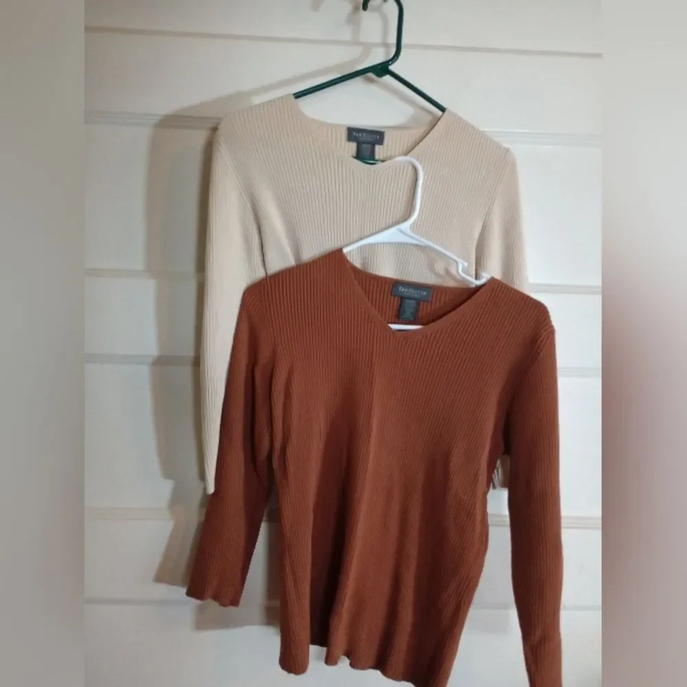 Van Heusen medium sweater Please Choose Color (Rox360, 361)